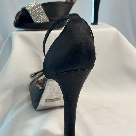 Dolce & Gabbana heels with ankle strap, and rhinestones in a bow - Picture 4 of 4